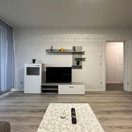 Olis Appartement In نيوس المظهر الخارجي الصورة